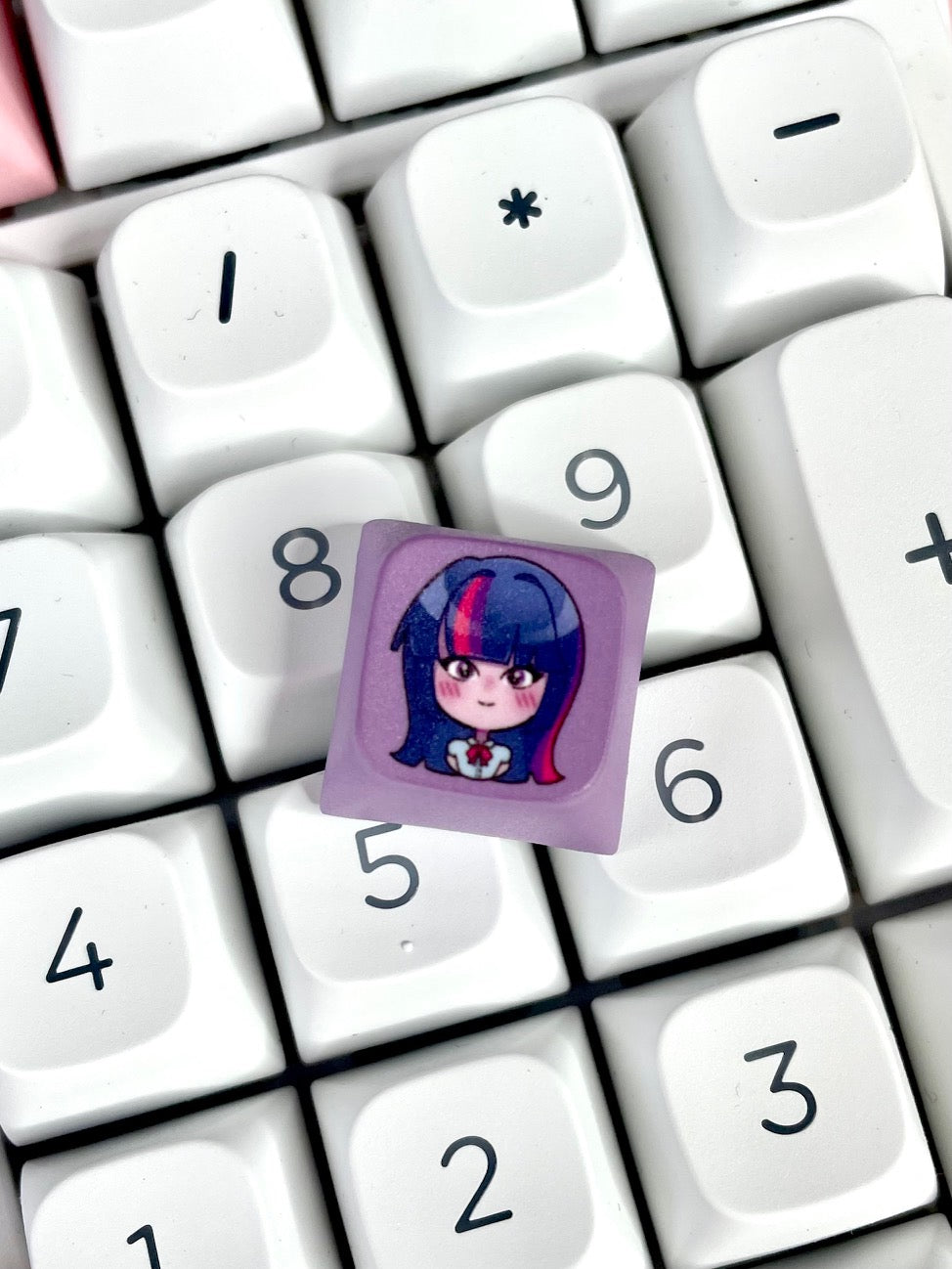 Draculaura and Twilight Keycaps